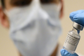Vakcína od společnosti Pfizer-BioNTech